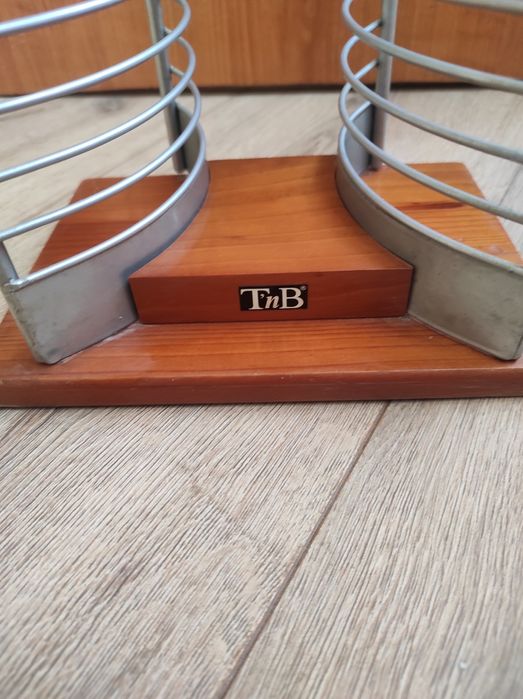 Стойка за CD и DVD дискове