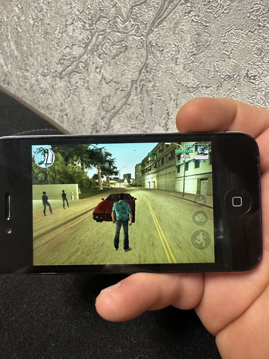 I phone 4  16 gb