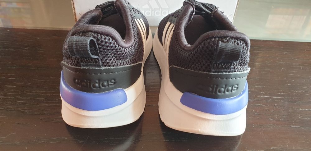 Детски маратонки Adidas, 22 номер