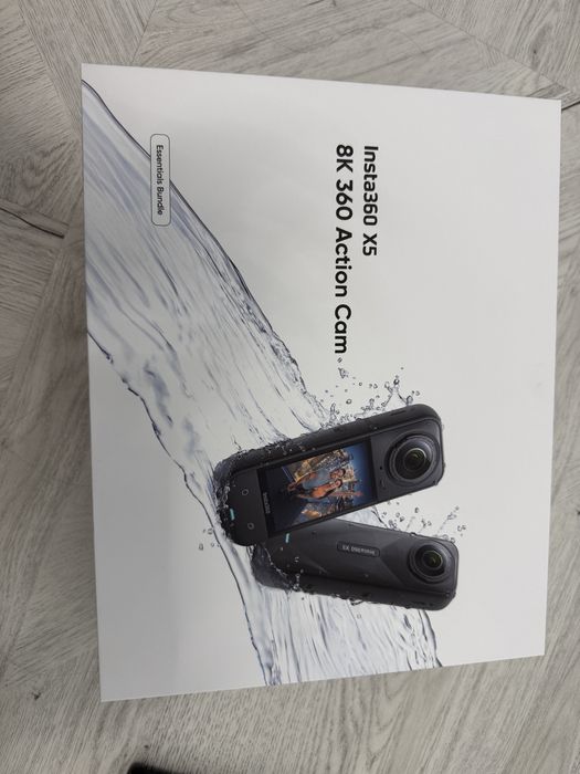Insta360 X5 Essential Kit 360° 8K + аксесоари (Гаранция до 14/11/2027)