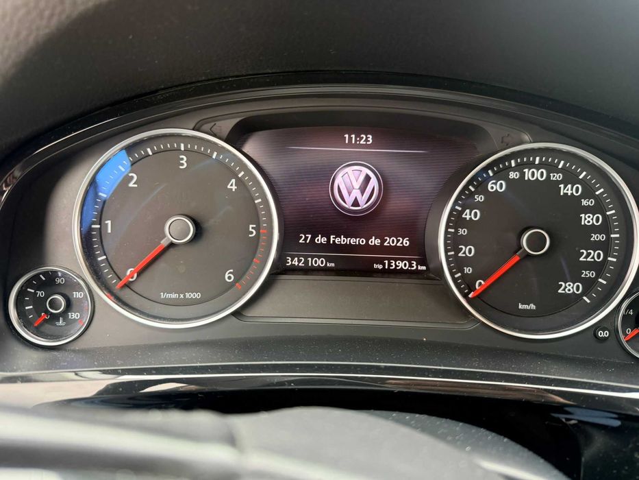 Volkswagen Touareg 3.0 TDI 2012 – FULL – 4x4