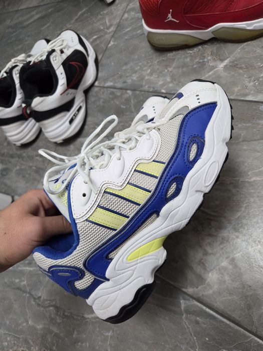 Colecție de adidași - toți sau separat