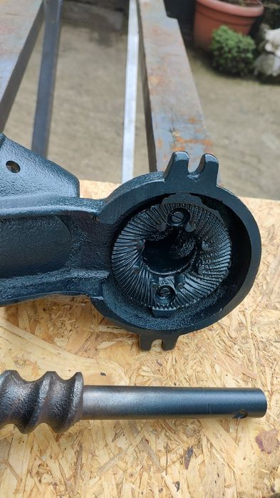 Moara veche de fontă,marca ILBO,românească