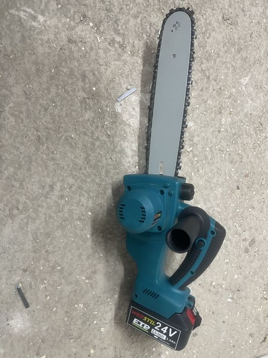 Резачка за дърва на батерии Werstil 30 см дъска