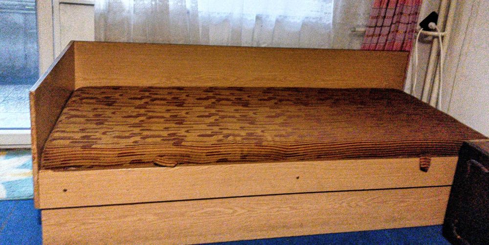 Подарявам легло и другите мебели на снимките