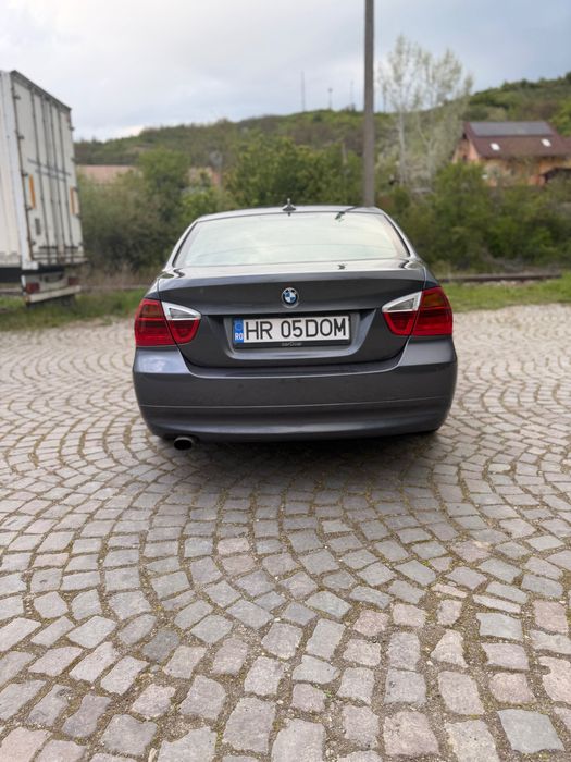 BMW E90 320d M47