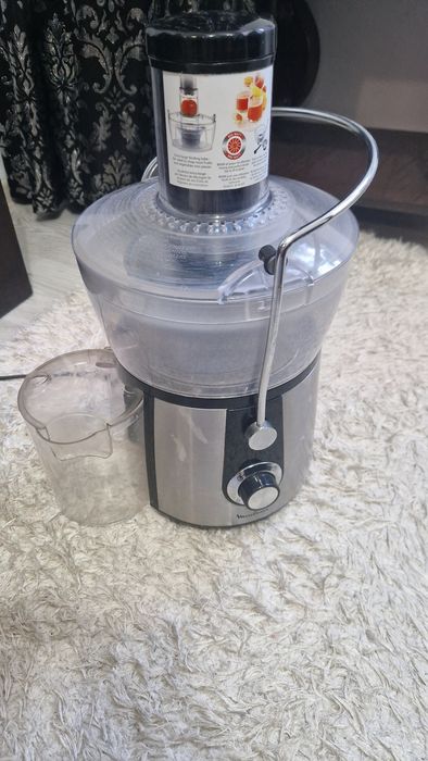 Storcător de fructe si legume Moulinex