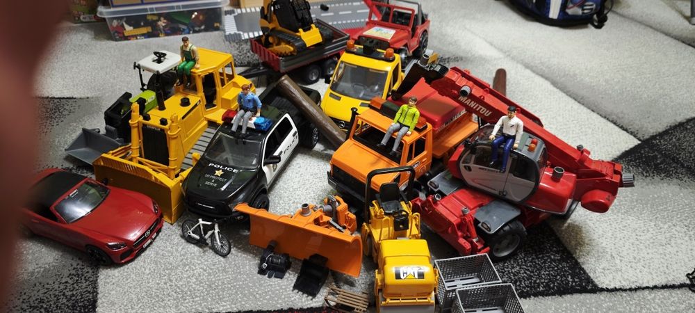 Jucării Bruder, modele multiple, accesorii, personaje