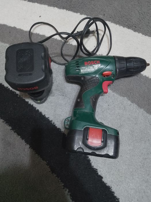 Vând autofiletanta Bosch 2 acumulatori