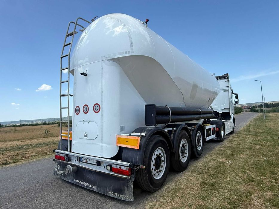 Semiremorca Silo OMEPS/CIMENTRUCK -35mc Oradea • OLX.ro