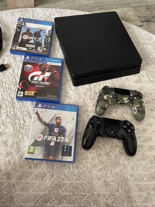 Продам ps4 slim 1 tb