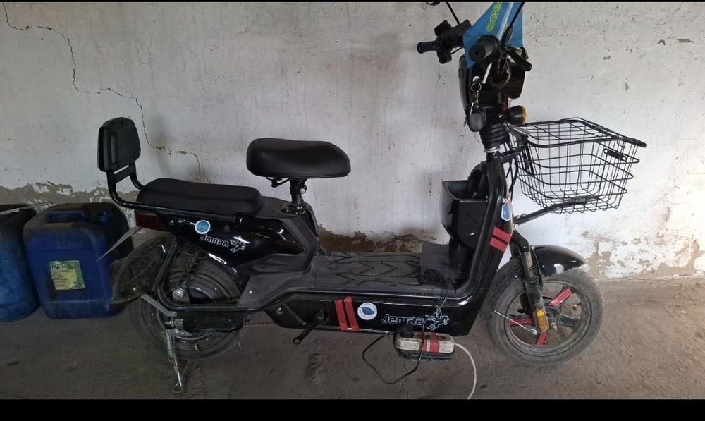 Продам скутер 500волть