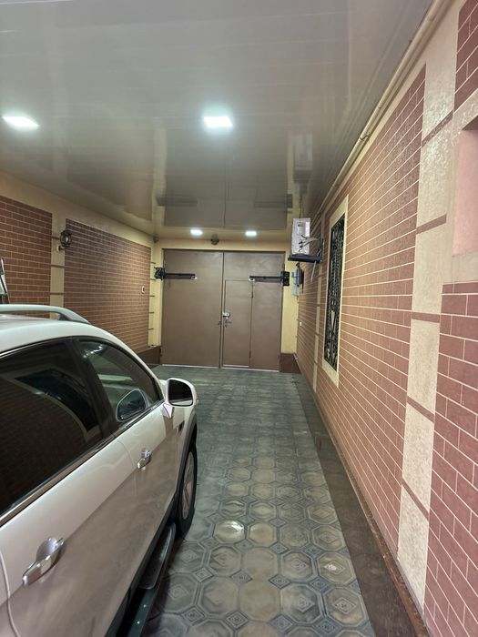 Продажа дома под бизнес и жилье