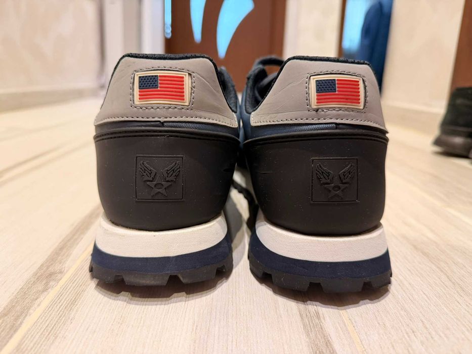 Маратонки Avirex 44