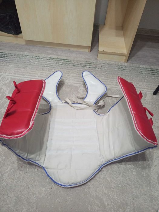 Протектор для тхэквондо