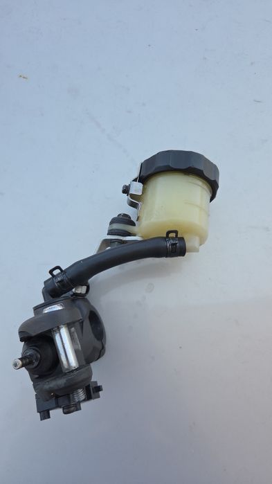 Предна спирачна помпа за honda cbr
