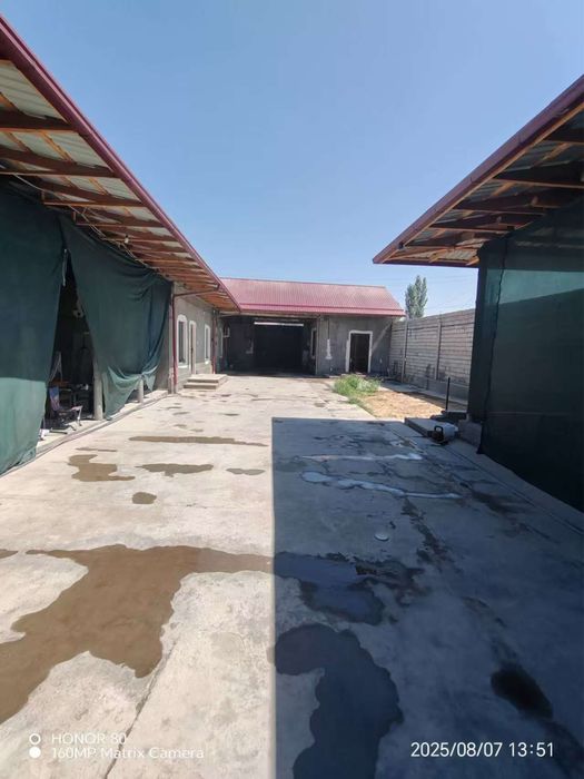 Xovli uy sotiladi  sergili  arintir laylak mahalla