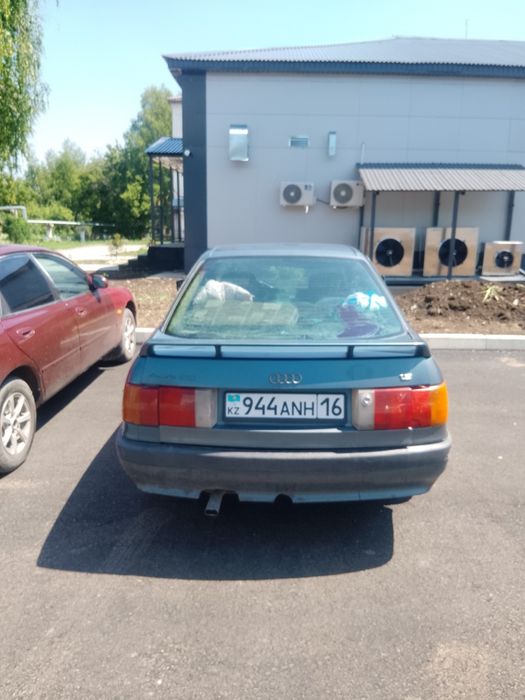 Продам Ауди 80 б3