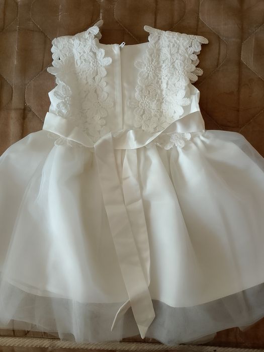 Белое детское платье с балером