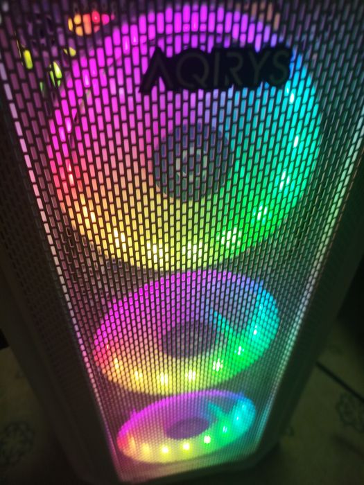 Vând calculator gaming + monitor ACER 144Hz 24 inch