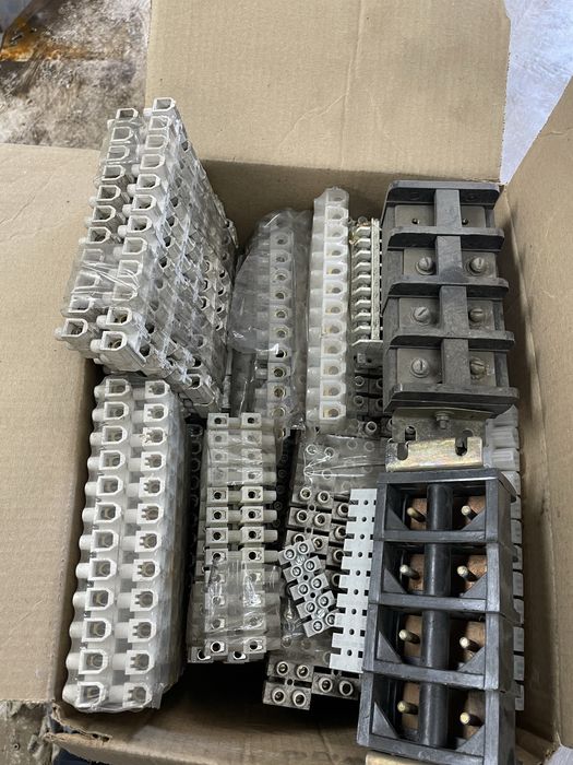 Продам клемники новые