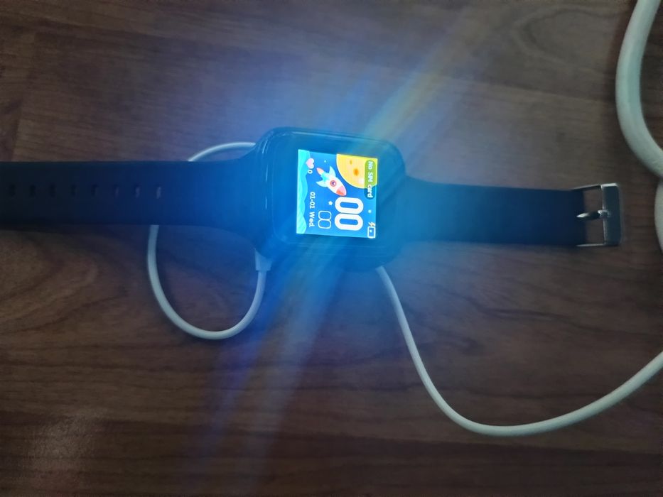 Ceas inteligent  4G LTE - are slot sim - model pentru copii