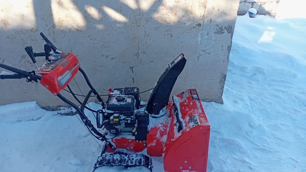 Қар күрейтін техника