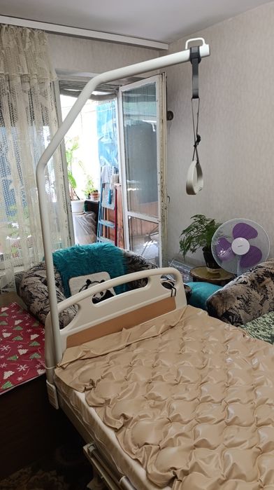 Болнични легло чисто ново