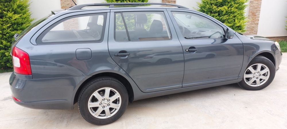 SKODA Octavia 2011 — imagine 4