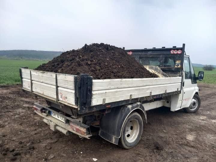 Agregate balastieră și pământ vegetal