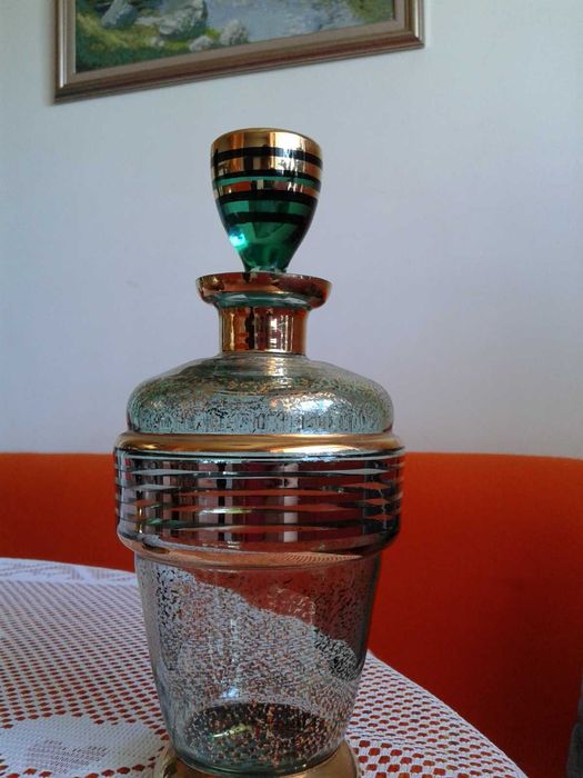 Ваза от калиево стъкло. Бохемско стъкло. Купа стъклена. Шише