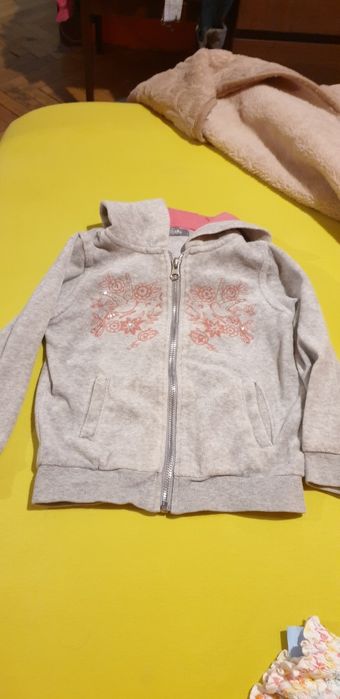 Дрешки за момиченце