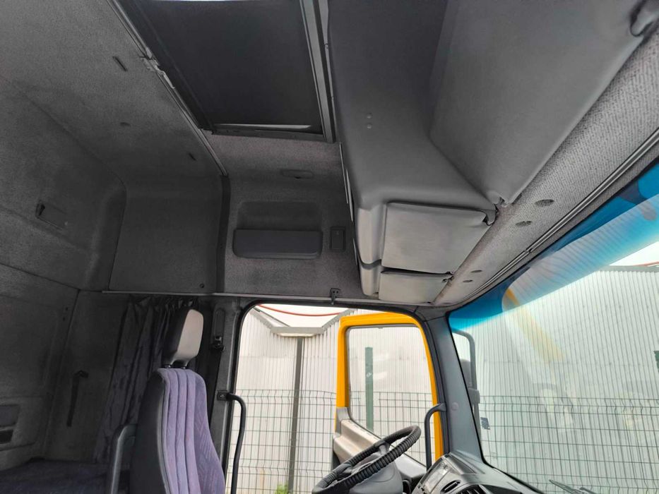 Mерцедес Atego 2000 година