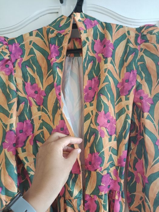 Яркое платье 44-46 размер