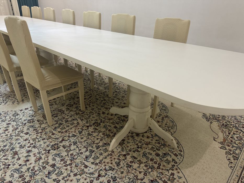 Продам стол для гостей 5,5м.
