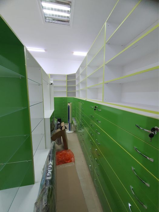 Продам полки для фармацевтики