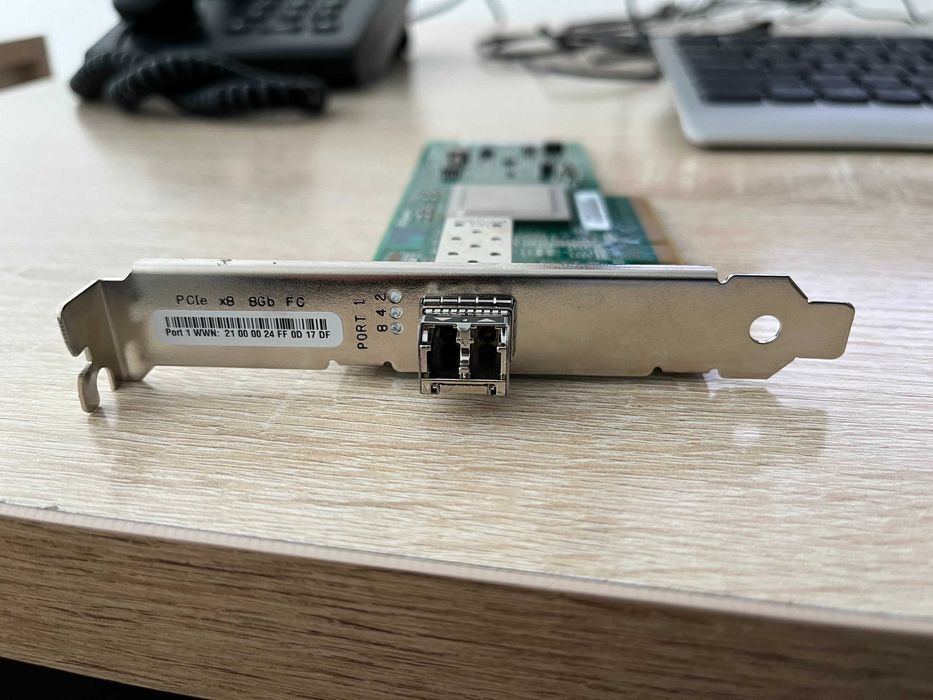 Контроллер Qlogic2560