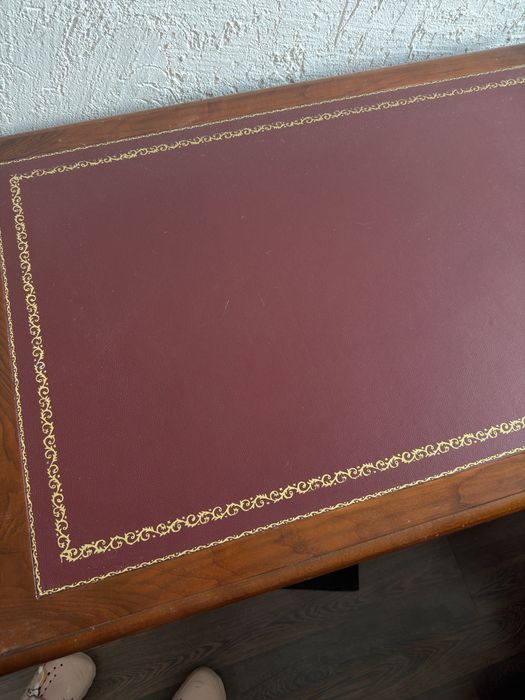 Продам шикарный гарнитур для кабинета