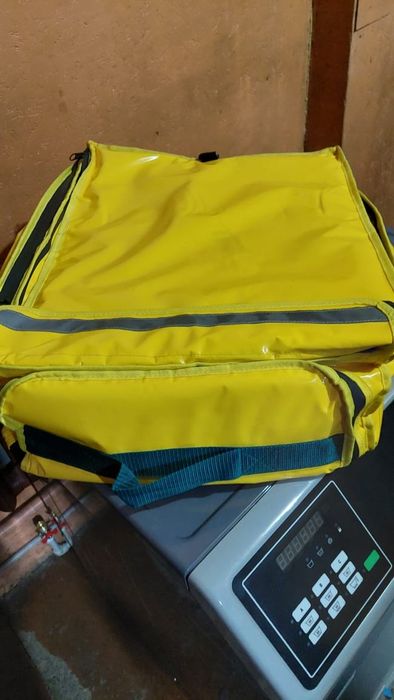 Продам сумку Glovo