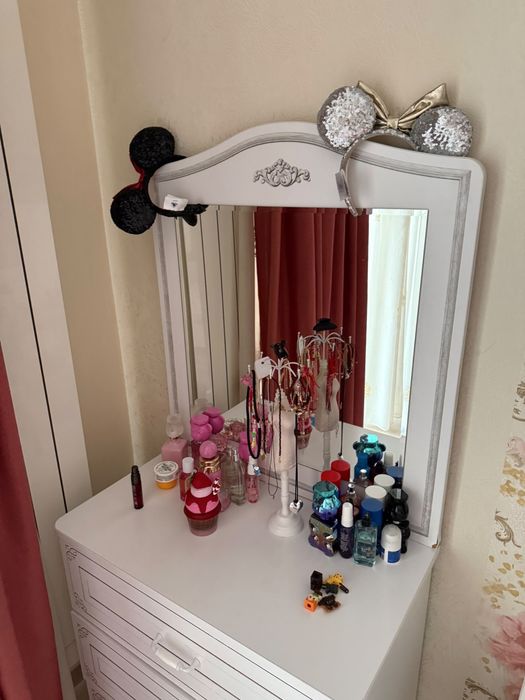 Vand set mobilier selena fetita