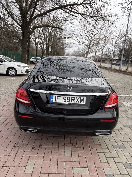 Mercedes Benz E220