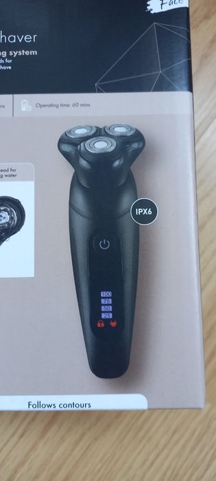 Aparat de ras rotativ,nou ,sigilat
