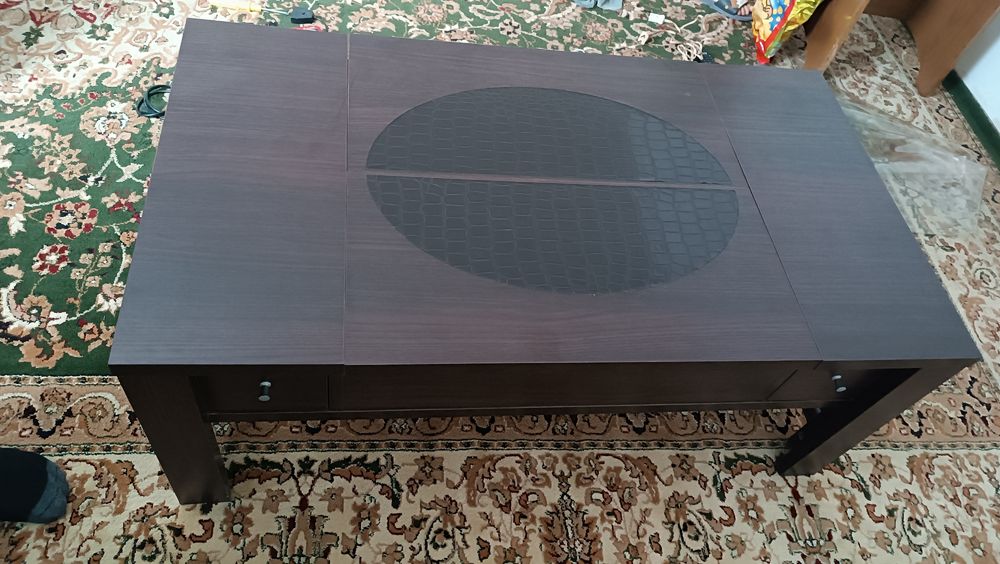 Продам столик журнальный