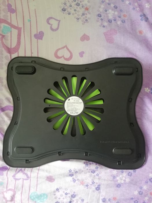 Cooler myria pentru laptop și tabletă. Suport de răcire. Nou.