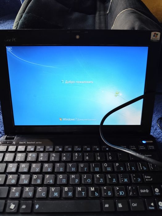 Продам нетбук asus 2015rem