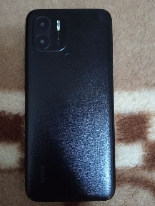 Продам срочно телефон