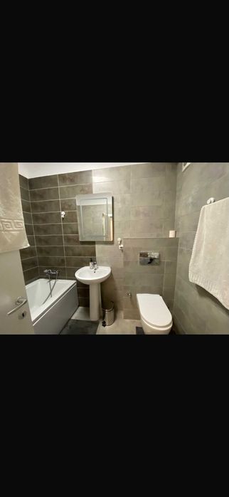 De închiriat: Apartament modern de 2 camere în Northlight Residence
