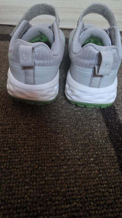 Маратонки Nike 28 номер