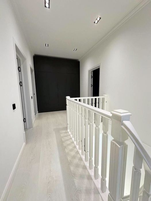 Чиланзар 19 квартал 3 комнатная ЖК Ёшлик