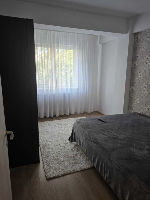 Proprietar Inchiriez Apartament 2 CAMERE 10 MIN METROU APARATORI SEC 4